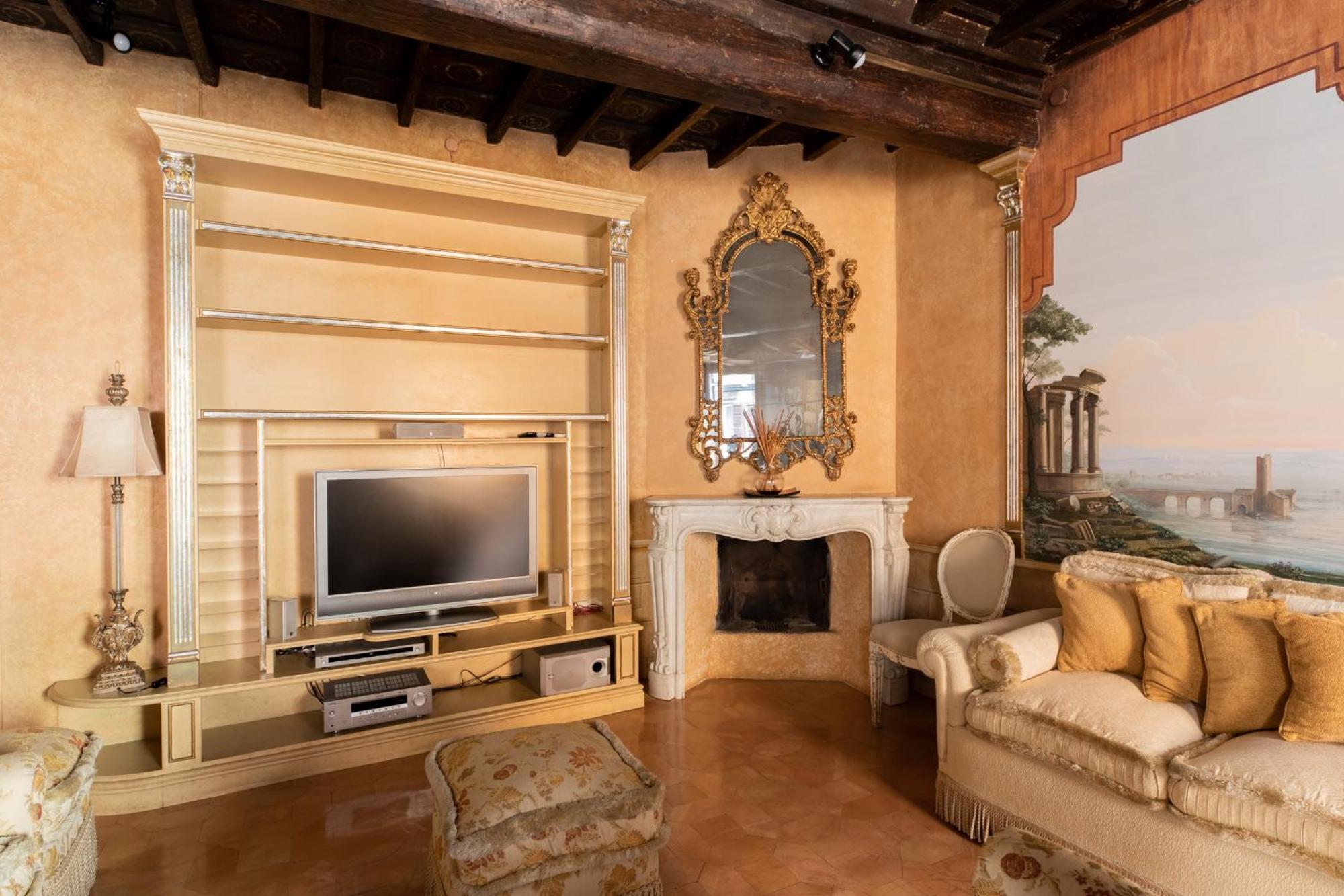 Iflat Historical Near Campo De Fiori