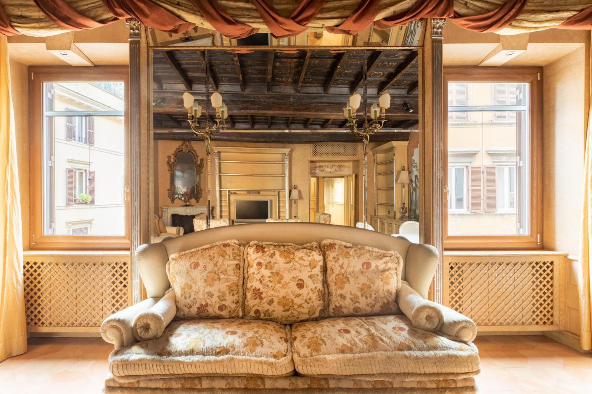 Iflat Historical Near Campo De Fiori * Rom
